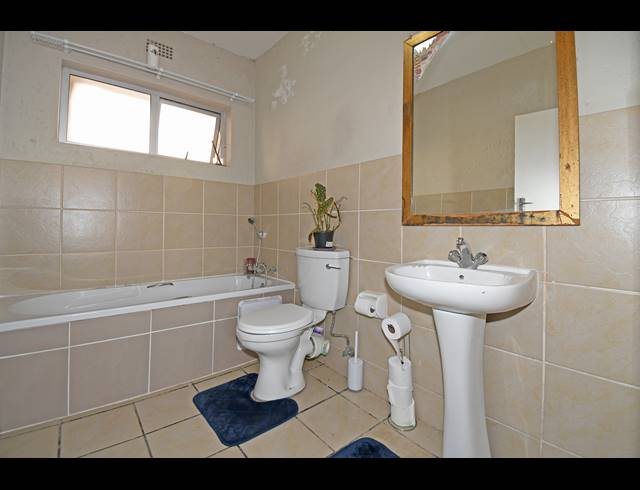 1 BEDROOM APARTMENT FOR SALE IN FERNDALE